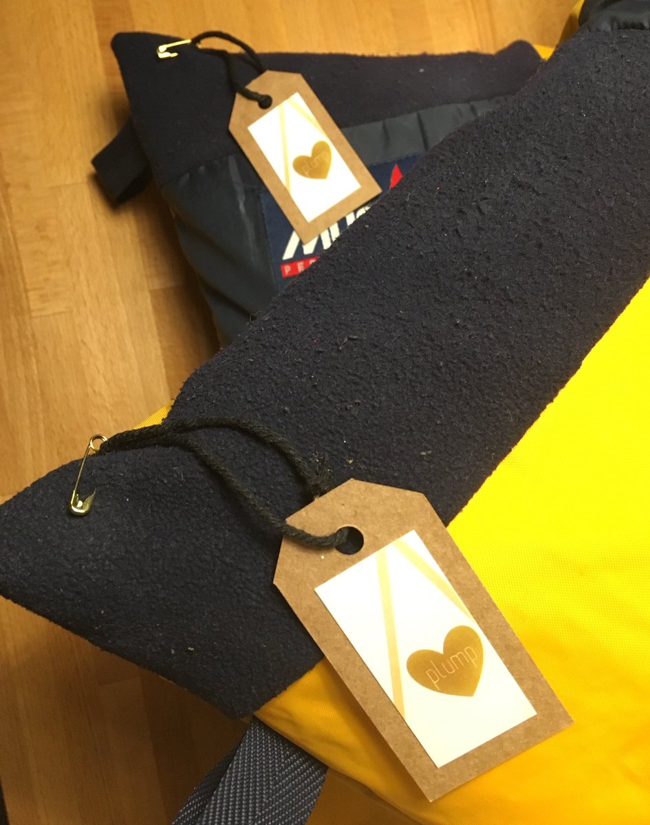 Plump_Design's tweet image. Old @RNLI Lifeboat crew jacket..new cushions! These keepsake cushions are made from every part of the jacket: Hood, collar, sleeves, liner, cuffs, chest, even crotch strap! Hopefully they will bring memories for a long time #rnli #lifeboat #handmade