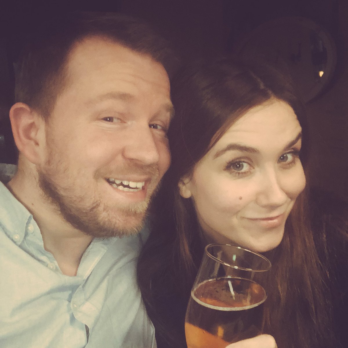 SoliHolm's tweet photo. Krakkar! Ekki vera lúðar. Verið töff eins og við. #TuesdayDrinking https://t.co/xLhlzoUI4l
