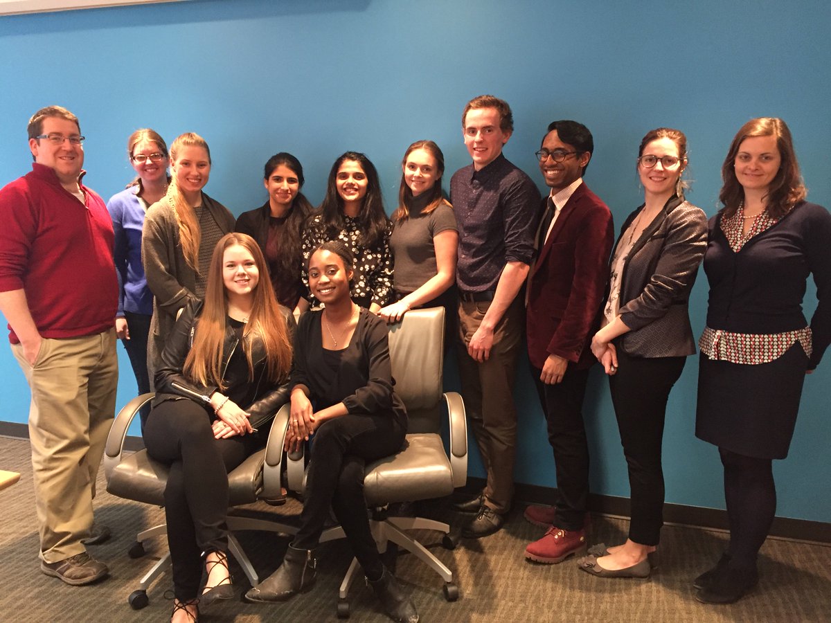 R_mmoore's tweet photo. Inquisitive minds from @KroegerPoliC met up with @ppforumca staff and @actioncanada Fellow @thekjo to talk about all that is #possible in the world of #PublicPolicy #cdnpoli https://t.co/YGRj937YeU