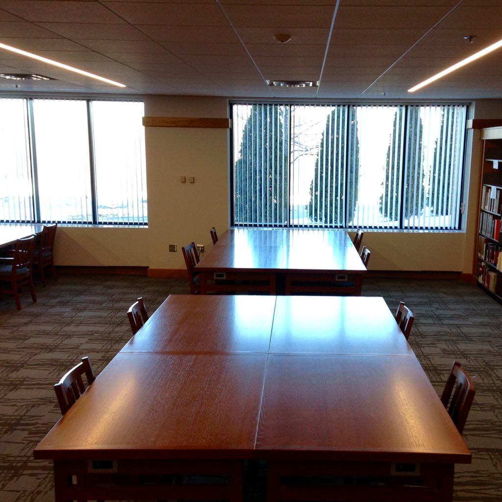 UMNBookworm's tweet photo. Inspired by @BeineckeLibrary post: Picture yourself here @umnlib #NewReadingRoom #OpensMonday #OverlooksMississippiRiver https://t.co/HoTQqj6yPE