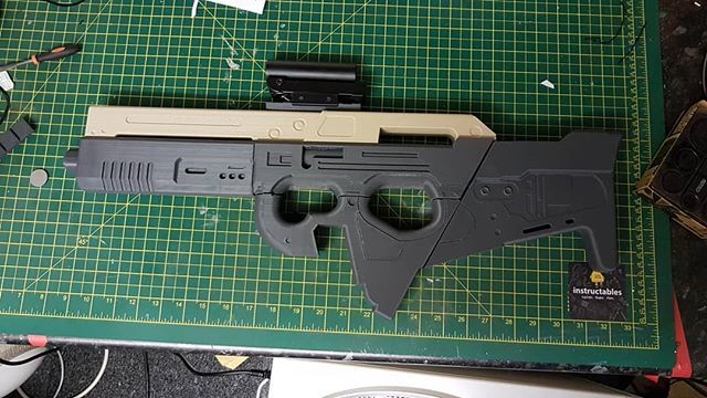 inquisitorsWork's tweet photo. Main body is almost complete sanding and assembly is not far away #Fusion360 #3dprinting #midamultitool #destiny #destinycosplay #destiny2 #destiny2cosplay #cosplay #creativecombine https://t.co/zusH1n64Y1 https://t.co/0EvBjgEpN2