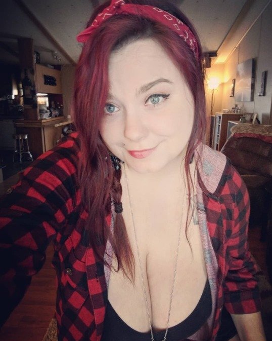 DateCurvyWomen's tweet photo. https://t.co/I02YOotorW