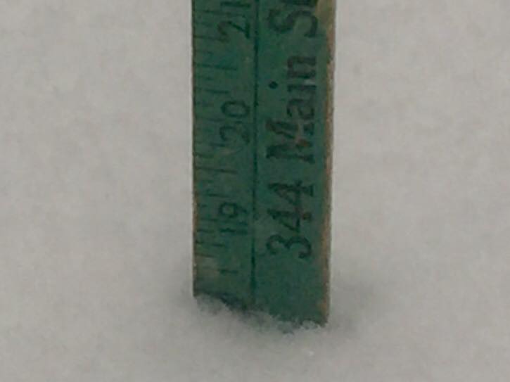 MendonEMA's tweet image. Mendon MA - Snow Update: 18 inches and still snowing. Temp @ 29°F. 17-853. @NWSBoston @WX1BOX @ericfisher @BriEggers @sarahwroblewski @MetMikeWCVB