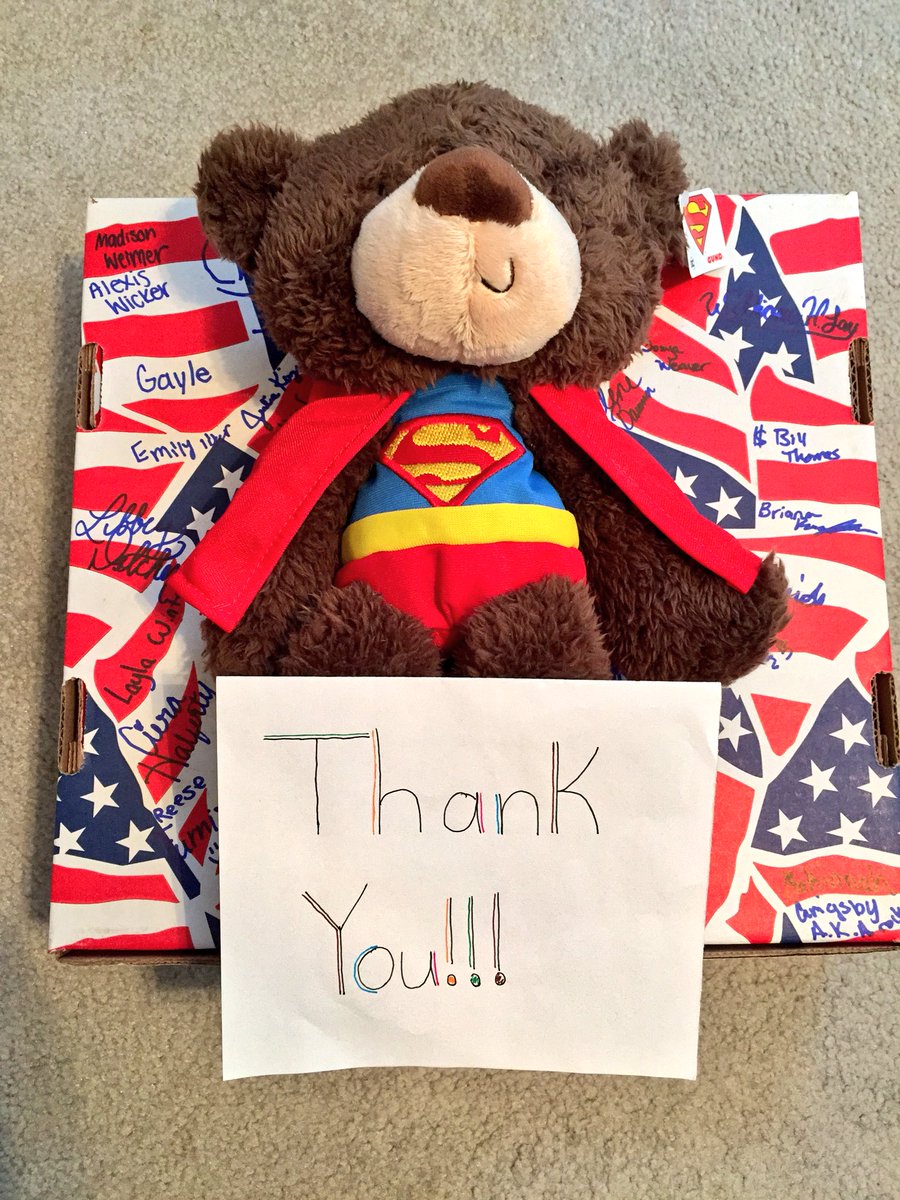 Clack1988's tweet photo. I absolutely love #RAOK! This is a super one! Thanks to @adriennehall_ @gshoudel @kingdomfighter7 @kcastator @madisonguy0220 for making my day! The note and Super Teddy mean so much to me! #GHSDC2018 🇺🇸😊👌🏼 https://t.co/L8R6QWpbfa