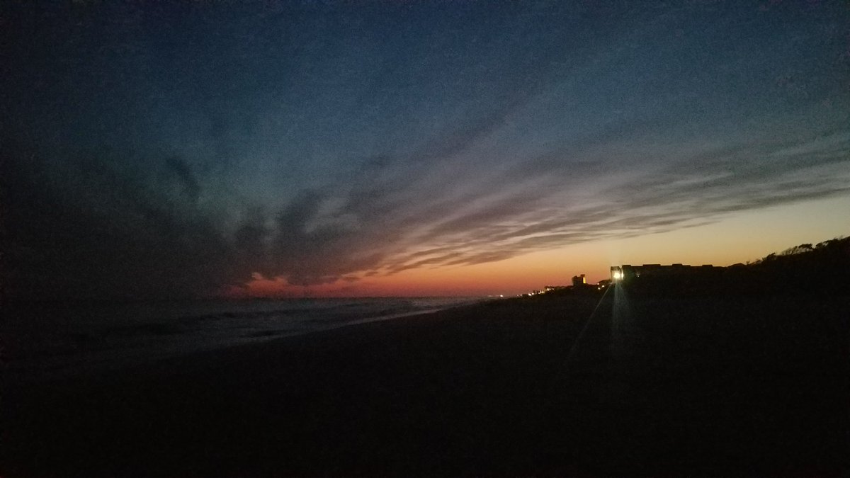 MissSotosclass's tweet photo. Beach walk turtle talk to end our second day 🐢
#SoundToSea #learningoutside #scienceisfun @Smith_Seabees https://t.co/vD4TIczlH0