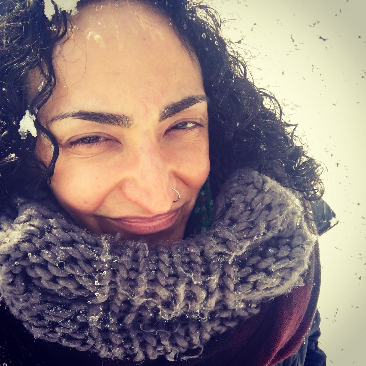 NikkiFITGlobal's tweet photo. We are in the woods and itβs snowing . A hike in the woods after the gym πππ #NikkiFit #NikkiFitProject #Love #Organic #Peace #Happiness #Feel #Be #Explore #vegan #Colors #Balance #Source #Goals #Fit #TrainLife #Live #Give #SupperPowers #Depth #Vegan #VeganLife #TribeLife https://t.co/5DZW2IzEZ9