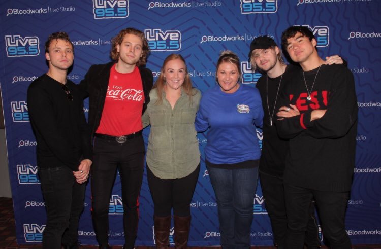 ashtonupdating's tweet photo. MEET AND GREET || @Ashton5SOS and the boys at @live955 for @5SOS promo #WantYouBack #WantYouBackPromo https://t.co/QGGUx6K6cD