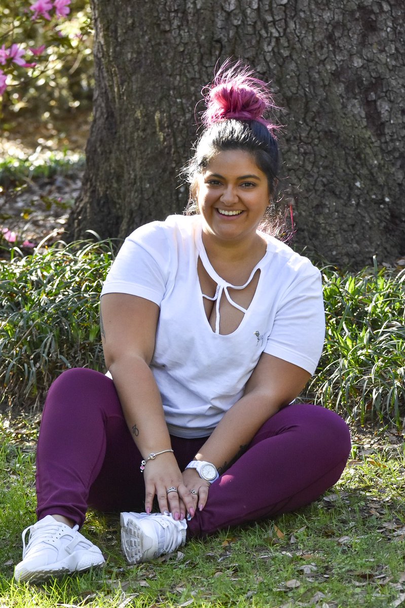 tatianaraquelll's tweet image. My sister literally takes some of the best pictures ever. I’m not one to pose for her but these came out soooo good. I love them 💕 #pinkismycolor