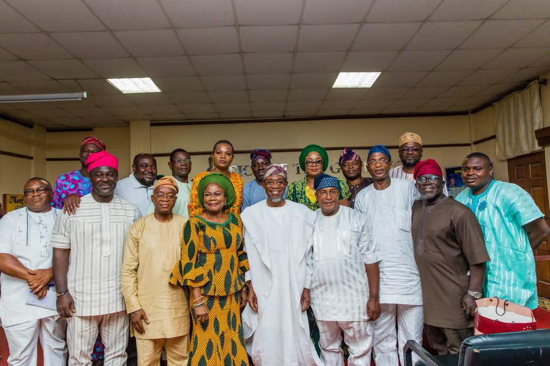 taiwooluga's tweet photo. Opa Oranmiyan reality show will be shot in @StateofOsun soon... Oga Bello led the Black Myths Association members to Mr. Governor @raufaregbesola today to share their opinions and benefits for the state https://t.co/YlZMgAbq9C