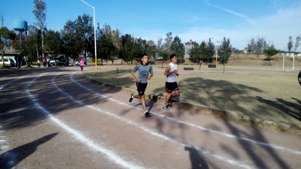 COBAEDoficial's tweet photo. Es toda una tradición en el #COBAED, el #Intercobaed2018 en su etapa regional. Conjuntos de alumnos de cada una de las regiones, se encuentran en justas deportivas y culturales con el objetivo de poner en práctica sus destrezas y talentos y  así, ganar su pase a la etapa estatal https://t.co/UyySrwd6DX