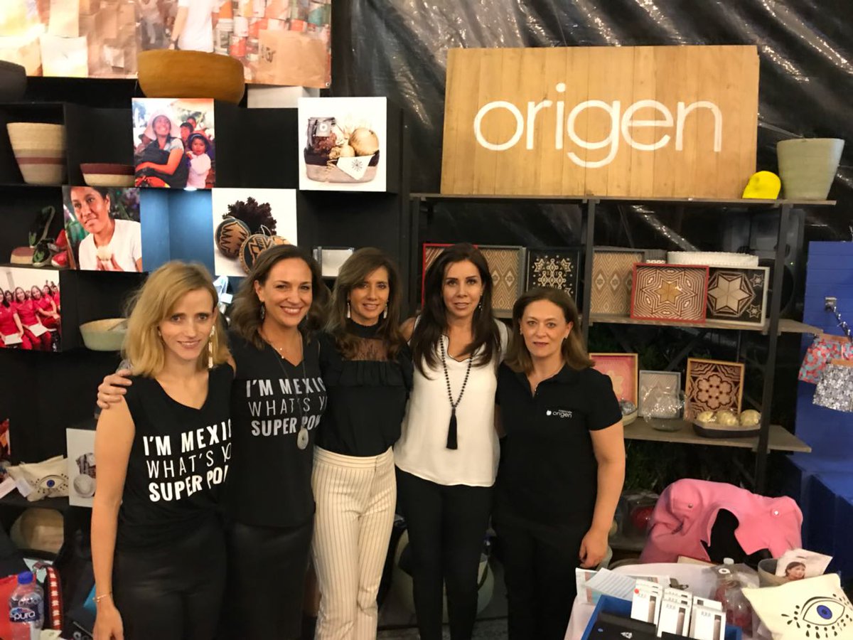 rosa_maria_nava's tweet photo. Mucho éxito a la @FundacionOrigen, una plataforma integral de atención para la #mujer y su #familia. Mi reconocimiento por su labor a su fundadora, Mariana Baños; a la Dir.ª Gral., Catalina Estrada Martí, y a Loreto Vicente Perroti, Dir.ª de Gestión Estratégica. #SpringFever2018 https://t.co/yEkj6k51SF