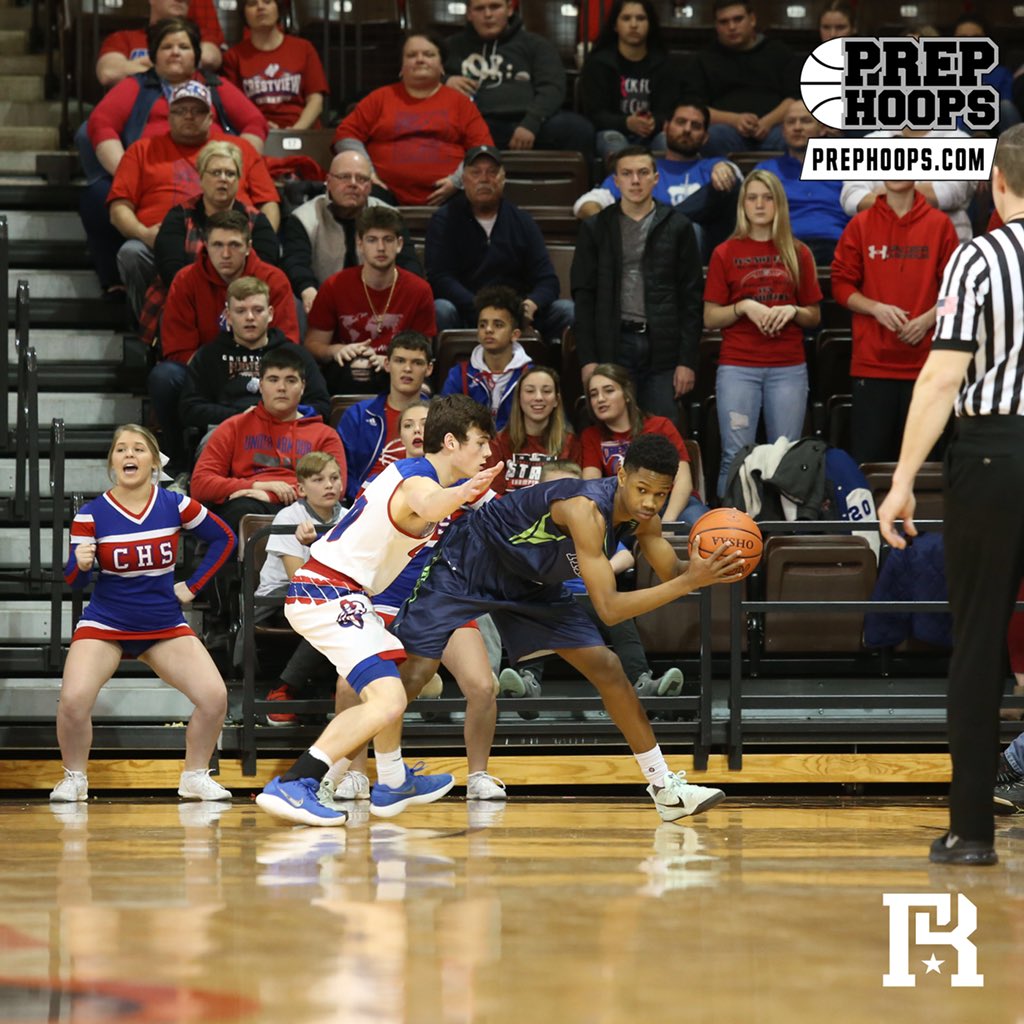 PrepHoopsOH's tweet photo. @nthonyCgarcia @JavinEtzler32 @iamzebjackson @CVKnightsSports @MVCDSVBB Check out some of the shots that @roblorenzophoto got from Crestview’s win over Maumee Valley tonight! More to come... https://t.co/3C9Hwore2k