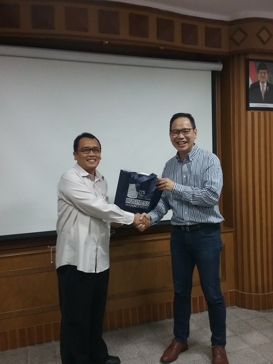 Manajemen Bisnis ITS tweet media