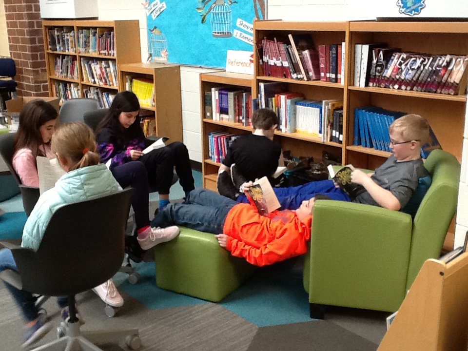 HuggerSpecials's tweet photo. Launching our #BayouMagic book club today! #MrsPosnerPicks #kidlit #AinA18 @jewell_p_rhodes Ss-Don't forget to finish your dream journals for a prize! https://t.co/PRZt5brMFK