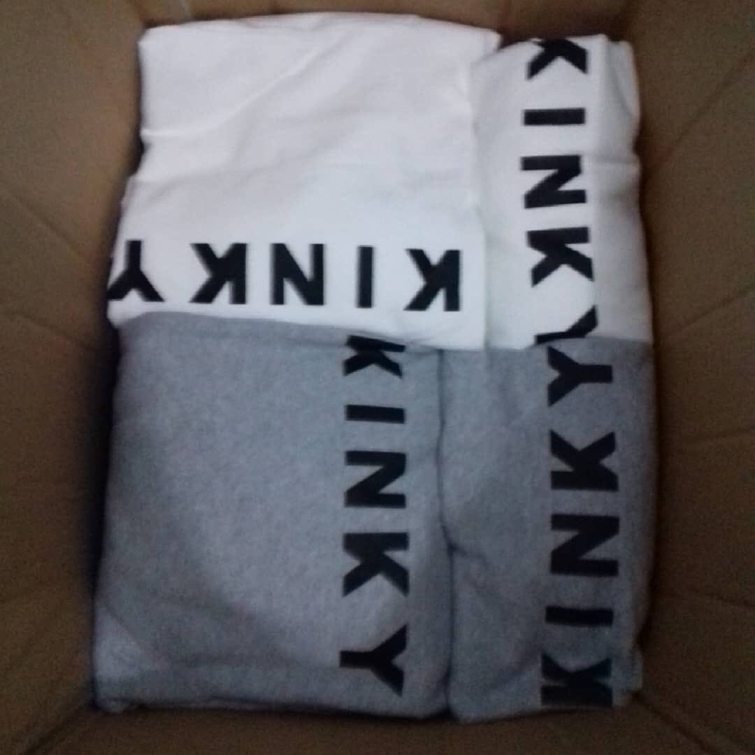 KinkyMerch's tweet photo. Aun hay tiempo para hacer sus pedidos y tener la mercancía oficial de @kinkytheband.
Este sábado el equipo de @kinkythebandmerch estará haciendo entregas personalmente en CDMX, aprovecha! 💥👊 #KinkyTheBand #KinkyTheBandMerch #K7 https://t.co/vYNDtcoSy7