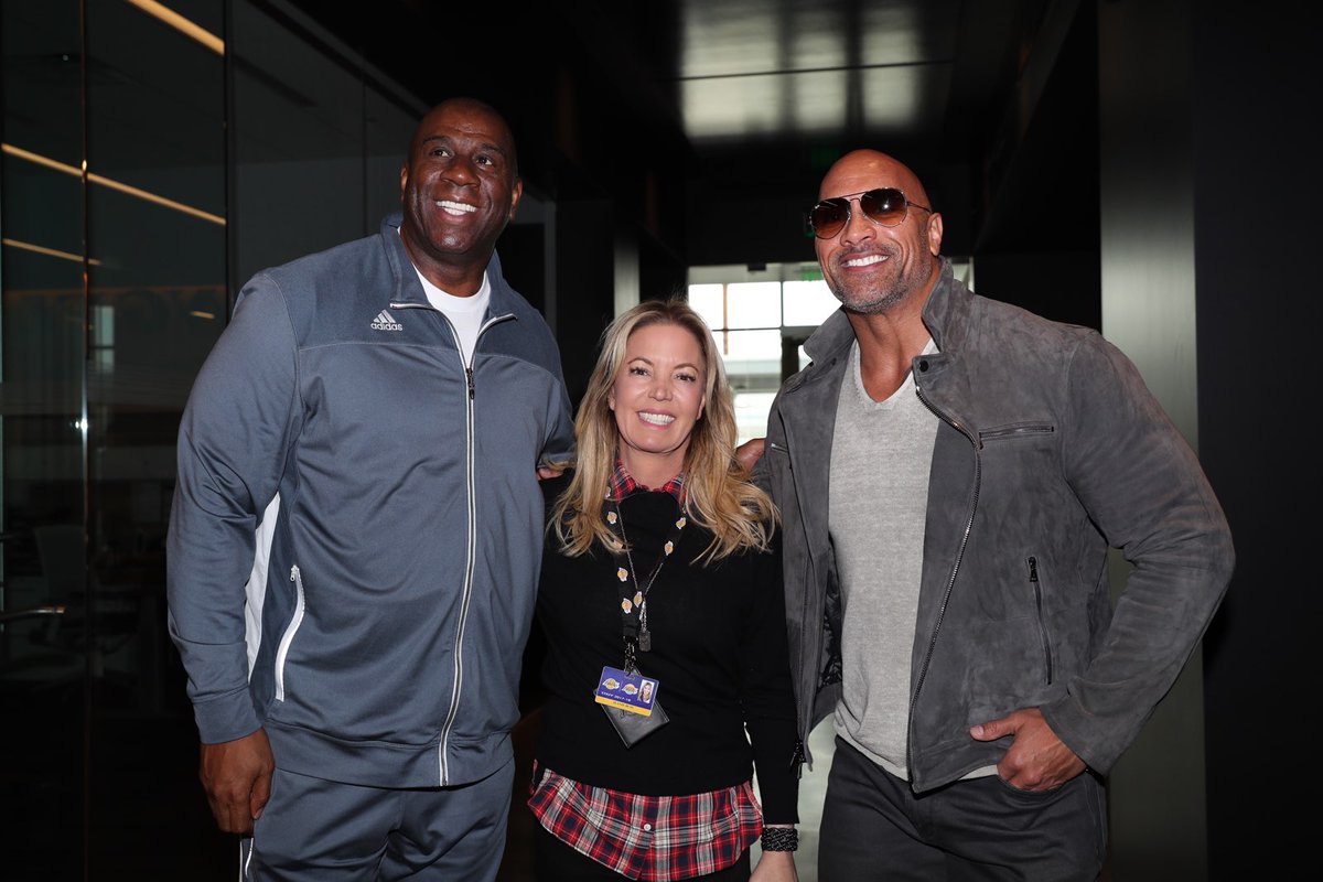 MagicJohnson's tweet photo. Thank you @TheRock for stopping by and giving our @Lakers players an inspirational message before taking the court tonight. #LakersGeniusTalks https://t.co/bwB9J57hRU