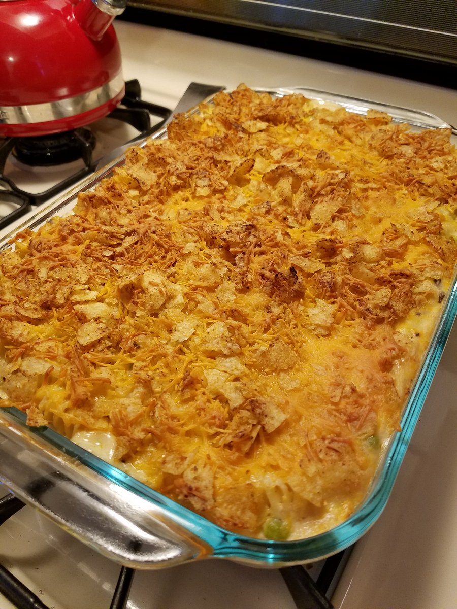 bcimbrown's tweet photo. @chrissyteigen #cravings Mmm...cant wait to reach fatty status with this jalapeño tuna casserole https://t.co/lzbh4o9trD