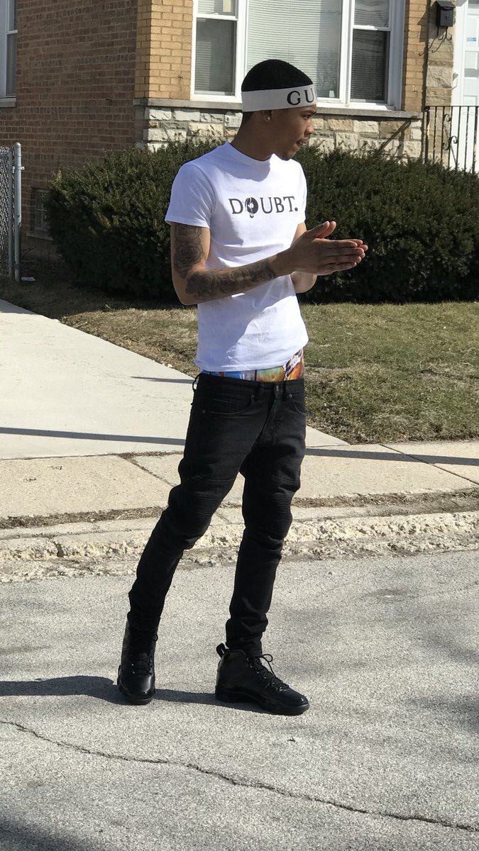 MGEBUCKZ's tweet photo. Felt Like My 2 Cent Was Need😯🤷🏻‍♂️ #FinePeopleFromChicago https://t.co/OllEnL2HUz