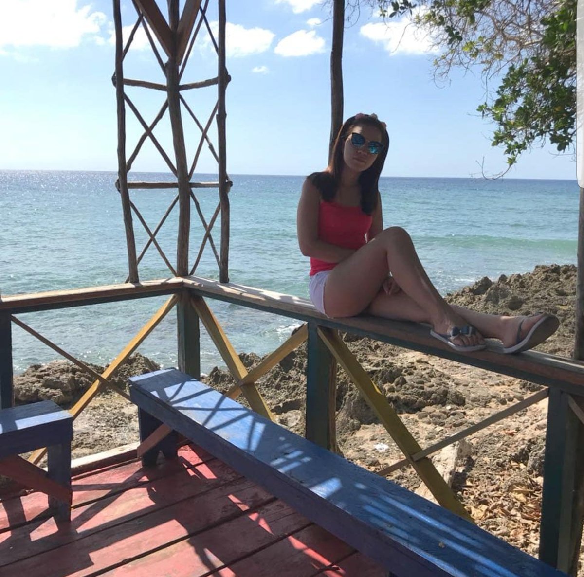 LauraPancraciaC's tweet photo. #deviajeyo prefiero playa brisa y mar https://t.co/UNJ56yK4Rg
