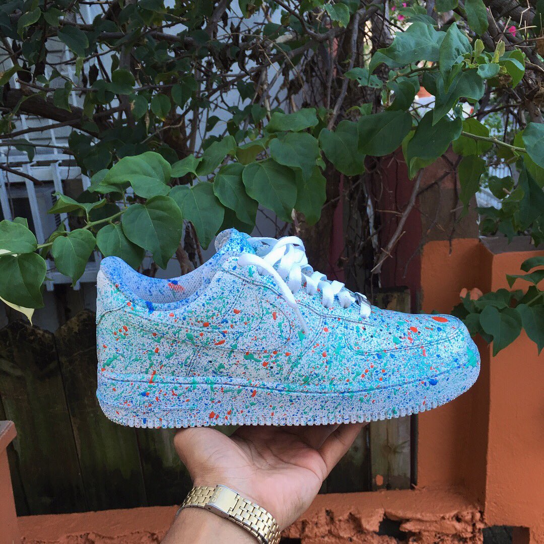 chrysgarciaPR's tweet photo. “J Balvin” Classic AF1 Custom Edition: by me. 👟🎨✨

@JBALVIN hermano, sé que tú le darías mucho flow a esta obra de arte. Un abrazo y sería durísimo si logras ver esto. #BuenasVibras🙏🏽✨ https://t.co/Jx3XBAm6Mw