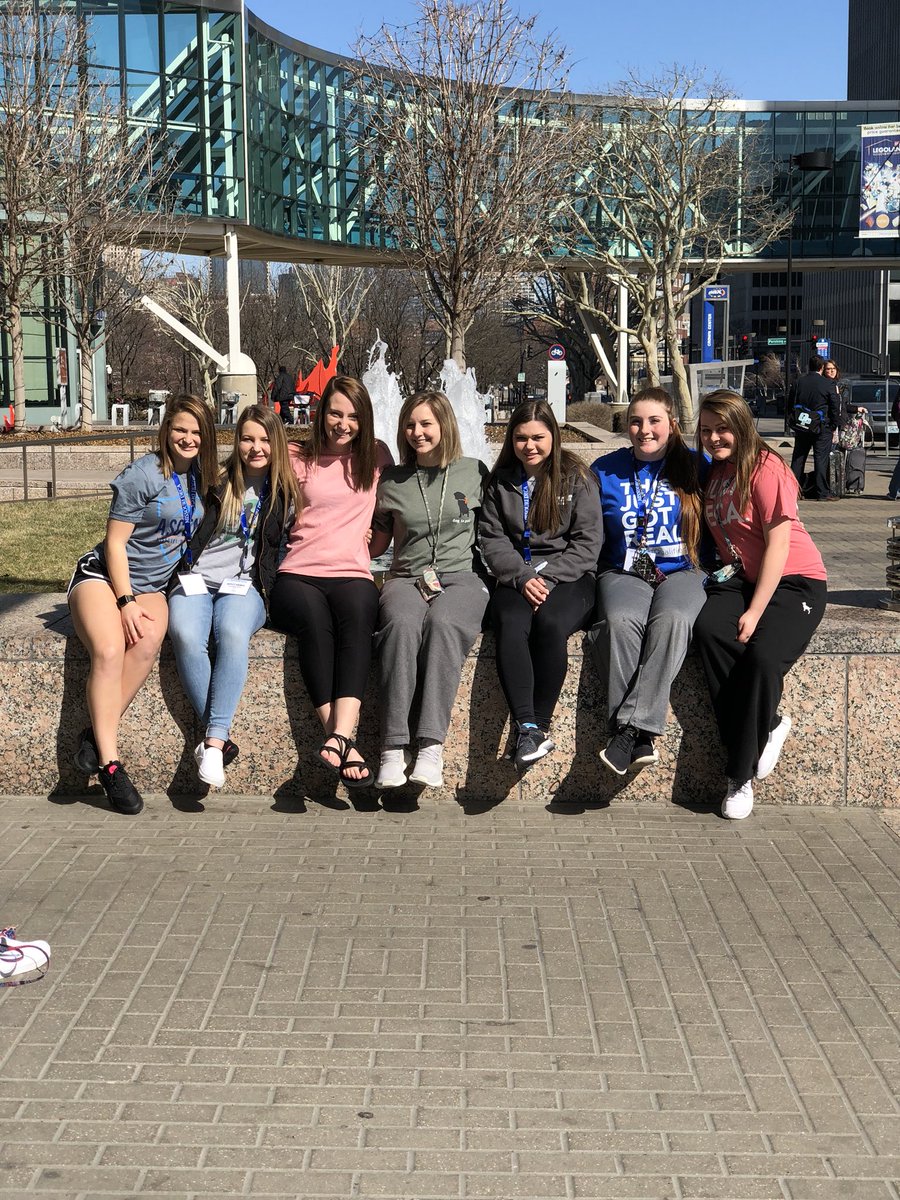 rtideca's tweet photo. shoutout to @MissouriDECA for an amazing 3 days at state! 🔷 #ThriveInD5 #ASCENDKC70 https://t.co/w9iSaLXTvU