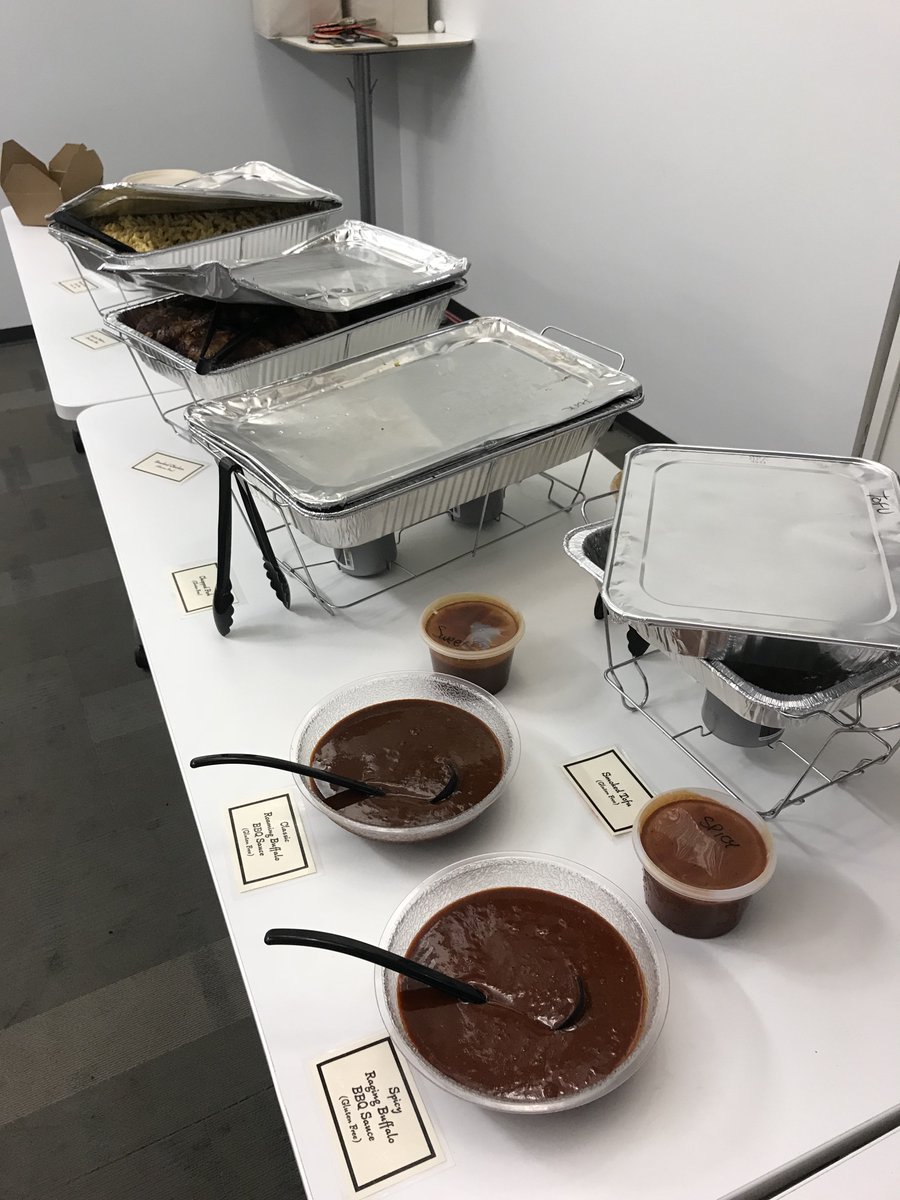 fullstackmeetup's tweet image. We can’t promise but we’re preeeettttyyyyy sure you won’t eat better than Roaming Buffalo BBQ tonight. :)