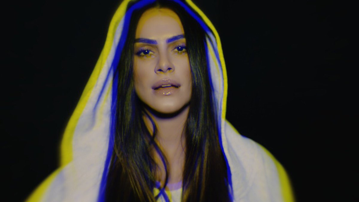 ferroramatv's tweet photo. Em breve vídeo novo da @cleooficial
.
.
.
#cleo #cleopires #ferrorama #ferroramatv #junglekid https://t.co/0DoBE65NzW