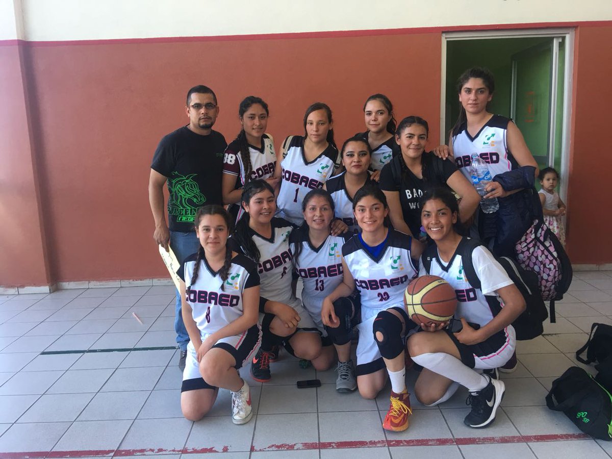 COBAEDNI's tweet photo. #COBAED #Primerlugar  (#SantiagoPapasquiaro) #Intercobaed2018 selectivo de básquetbol femenil. Felicidades! Forjando alumnos para que sean; bondadosos, solidarios, cultos, líderes, emprendedores,  jóvenes responsables de cambios en su contexto. https://t.co/Vv0d6mqkld