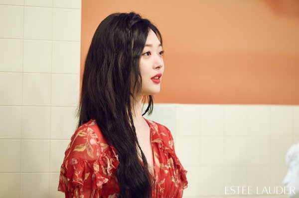 sulli pics ♡ 𝗍𝗁𝖺𝗇𝗄 𝗒𝗈𝗎, 𝗌𝗎𝗅𝗅𝗂 tweet media