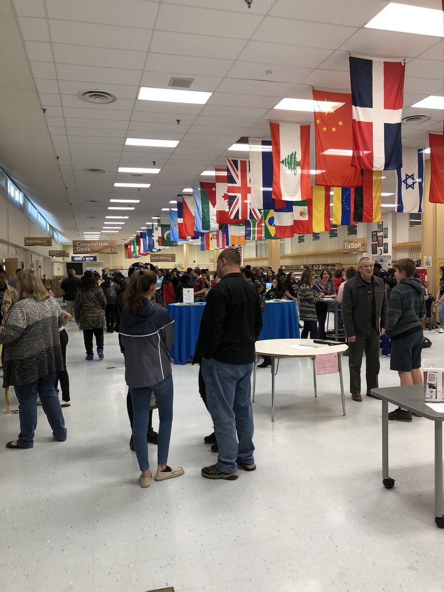 raybebo's tweet photo. Discover Meade was a huge success. @MeadeHSAACPS @AACountySchools @jly223 https://t.co/l2nlw6MHdr