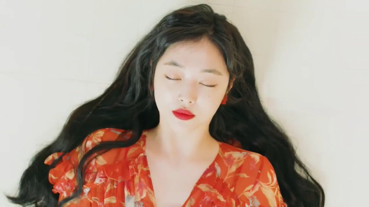 sulli pics ♡ 𝗍𝗁𝖺𝗇𝗄 𝗒𝗈𝗎, 𝗌𝗎𝗅𝗅𝗂 tweet media