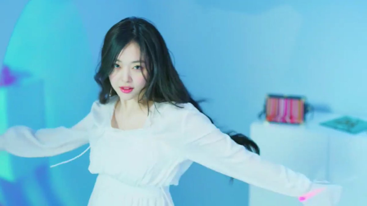 sulli pics ♡ 𝗍𝗁𝖺𝗇𝗄 𝗒𝗈𝗎, 𝗌𝗎𝗅𝗅𝗂 tweet media