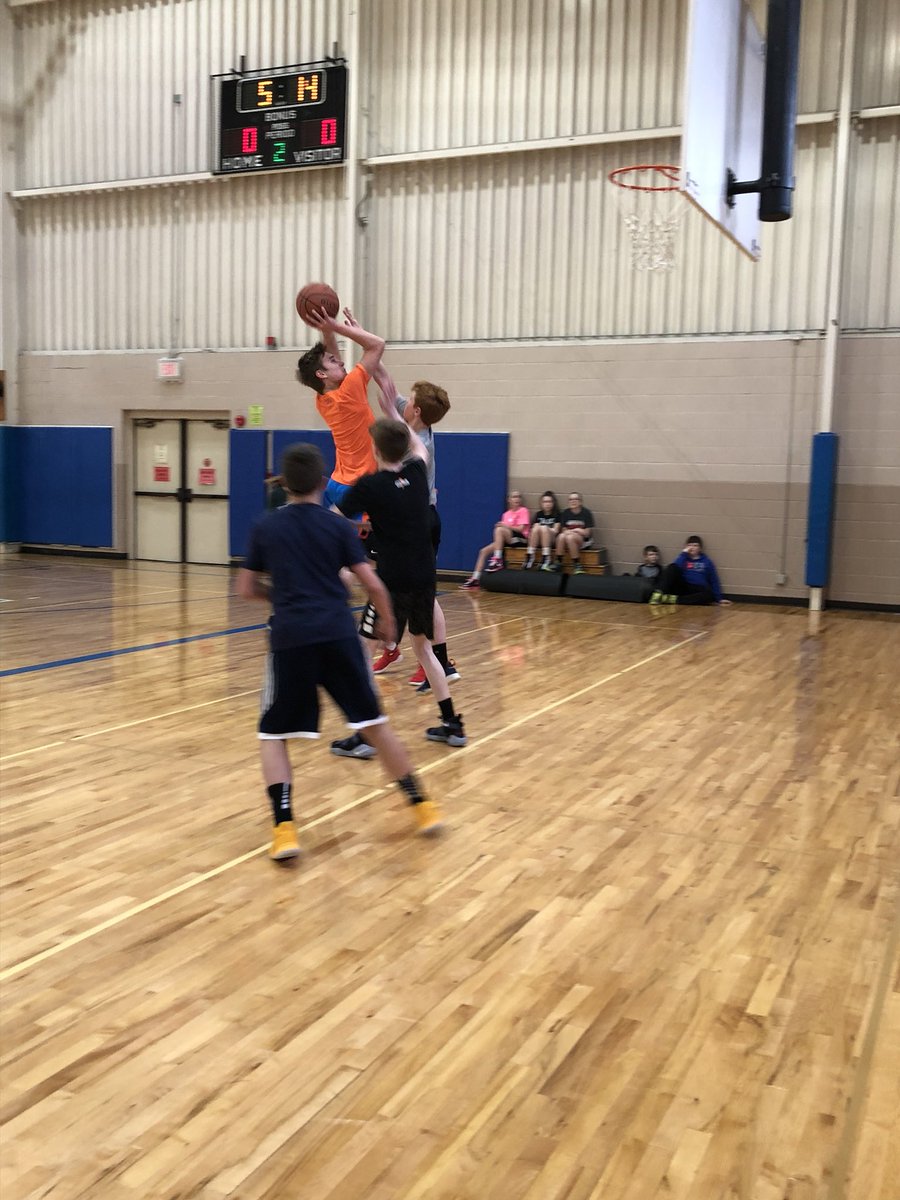 SFXgonzalez's tweet photo. Thanks to all students who played in our annual 3vs3 tournament last Friday &amp; the parent/teacher volunteers who made it all possible! https://t.co/ieQn9WBS15