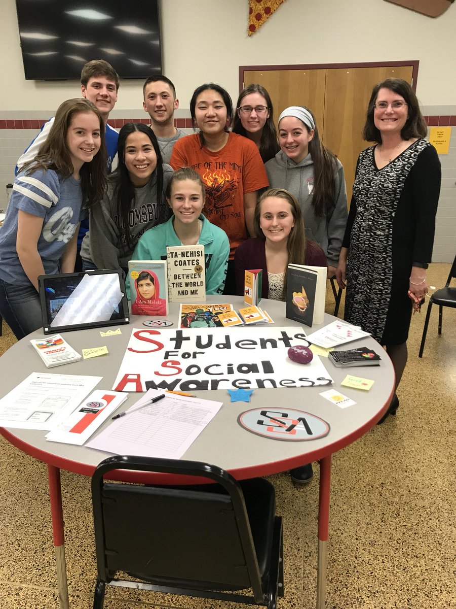 Bloom_SSA's tweet photo. We are so excited for all the incoming freshamn to be apart of SSA! Thanks to everyone that came and shared what SSA is a all about! https://t.co/voUTpmnJYt