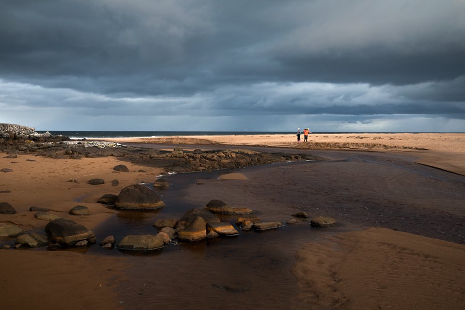 DreamCapturz's tweet photo. The vastness of Redpoint #redpoint #scottishhighlands #π΄σ §σ ’σ ³σ £σ ΄σ Ώ #beach #redpointbeach #clouds #sanddunes #canyouseetheweefolk #ππ»ββοΈ #gairloch #scotland #westerross #westcoast https://t.co/E0rQoPE4FT