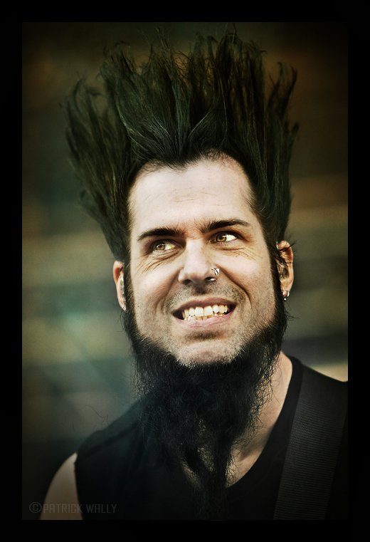 Phreeck On Twitter He Looks Like The Retarded Version Of Wayne