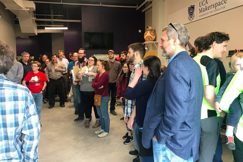 AR_Conductor's tweet photo. Thanks to everyone who came and participated in the Raspberry Pi Bake-Off! It was such a fun time! Congratulations to our winner Tim Donar and runner-up Russell Jeffery on their awesome projects! #FullSteamAR🥧 https://t.co/mACcOP3gyF