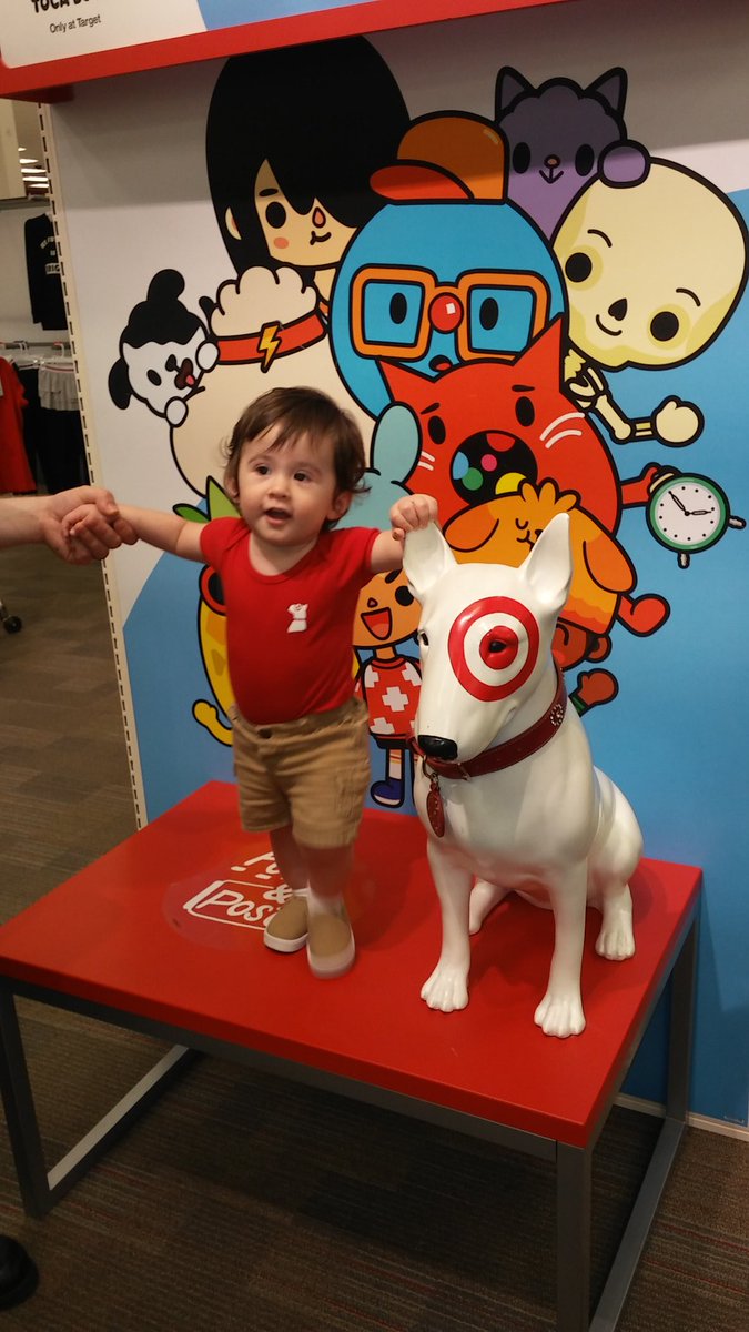 kleo83's tweet photo. Rory &amp; #TargetDog https://t.co/9YTvsfq8kP