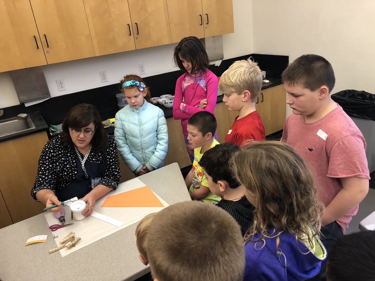 MrsOConnor33's tweet photo. Art field trip to the Nelson Atkins Museum learning about Pablo Picasso abstract art. https://t.co/VqG4oWeTUq