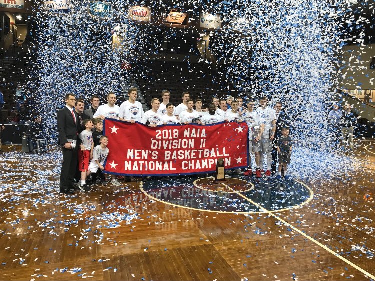 IndWesleyan_FB's tweet image. Congratulations to @IWUHoops on their 3rd National Championship! #rais3thebanner #18teams1program 
#NAIADIIMBB