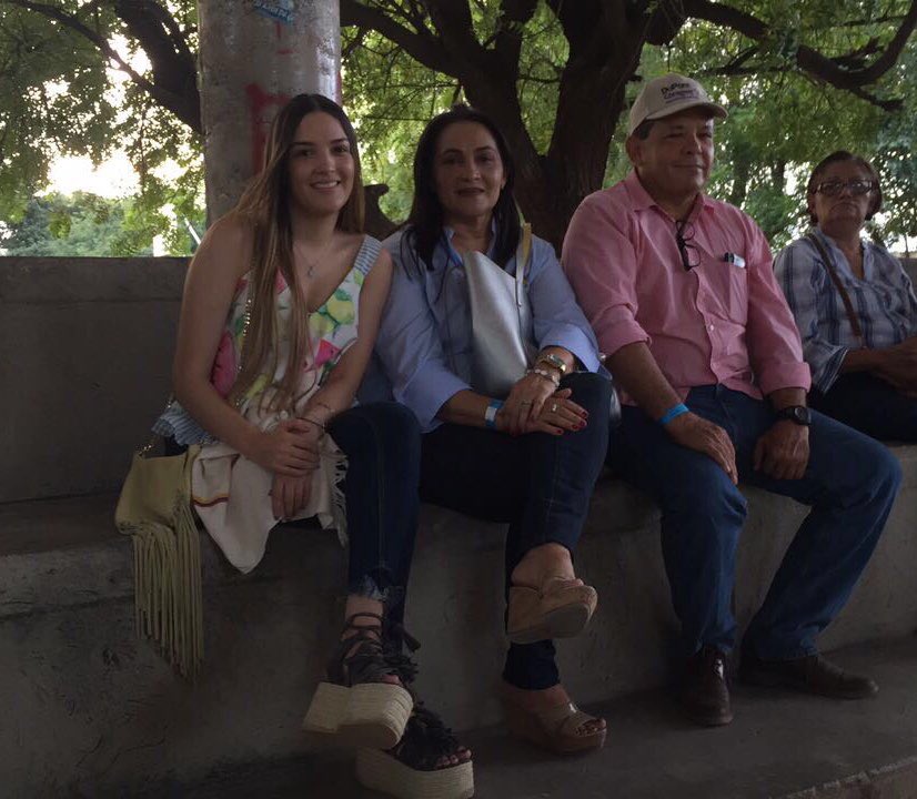 Marialesie's tweet photo. Lo que mΓ‘s amoo!#Alreadymissingthem #didntwanttoleave #myhappywknd https://t.co/iMTuovvjQK