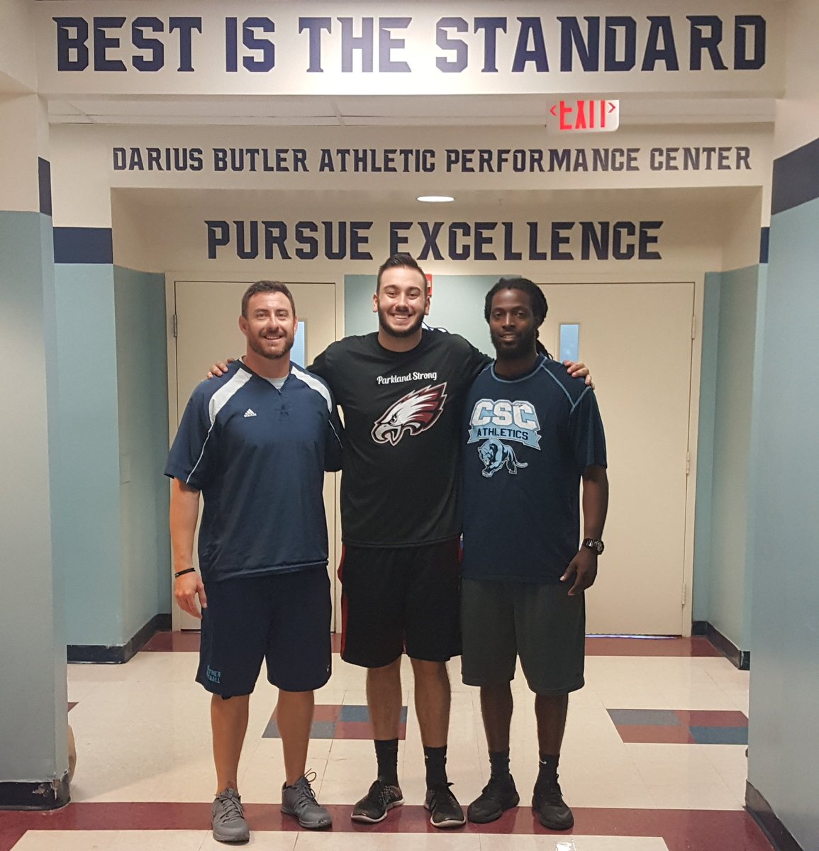 CoachMattGarris's tweet image. "The Mayor" @MattHorn6 stopped by today! I Love to see former Panthers take Pride in their Alma-Mater! The futures bright!
Lift ✔️
LB meeting ✔️
#STOPTHERUN ✔️