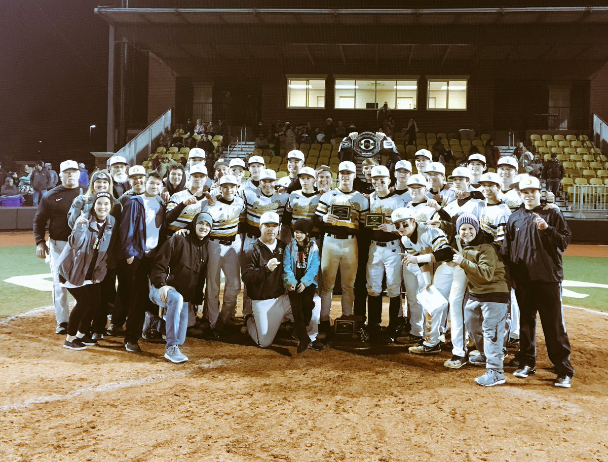 Heath_M_Harmon's tweet photo. 2018 Calhoun County Baseball Tournament Champions! #GoBigO https://t.co/qxgsXKNEtA