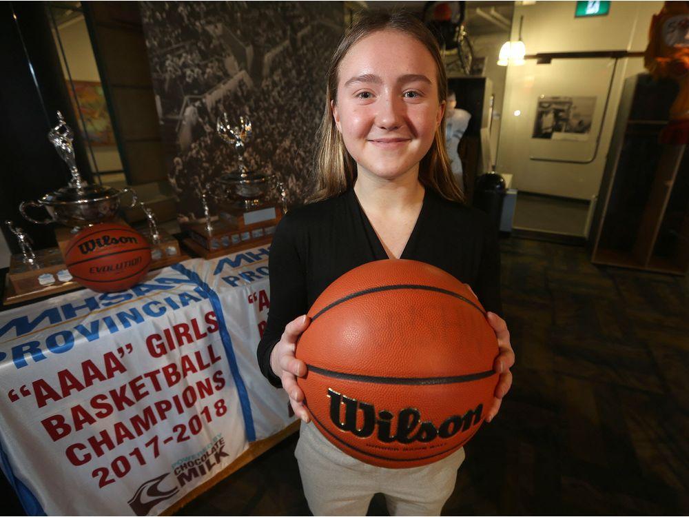winnipegsun's tweet photo. TOP OF HEAP: Sun Top 10 high school basketball girls poll https://t.co/Il6P6HCdF9 https://t.co/wqtnVofAUf