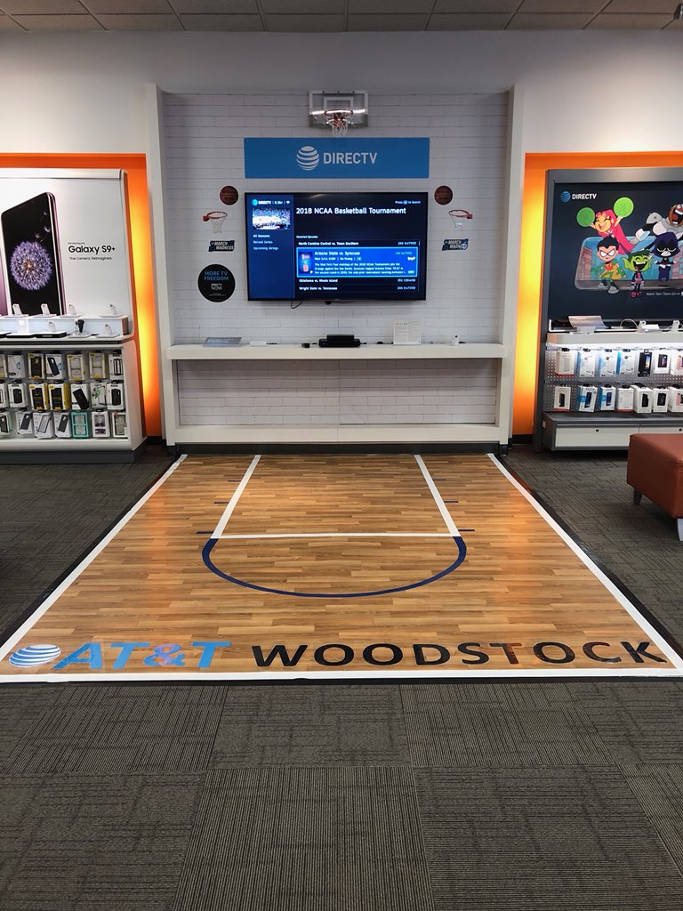 Bracket Complete✅DIRECTV HD SportsMix✅In Store Basketball Court??✅ #OurThing #TeamWoodstock #MarchMadness🏀@marvymoore @chrisparker_gsc @wrayburn16 @gsc_cbg