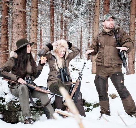 RT @Sauer_USA: Excited for all the upcoming #huntingpics from @time2hunt_pl.

#sauerrifles #hunters #huntresses #huntingbuddies #sauerusa #sauer404
