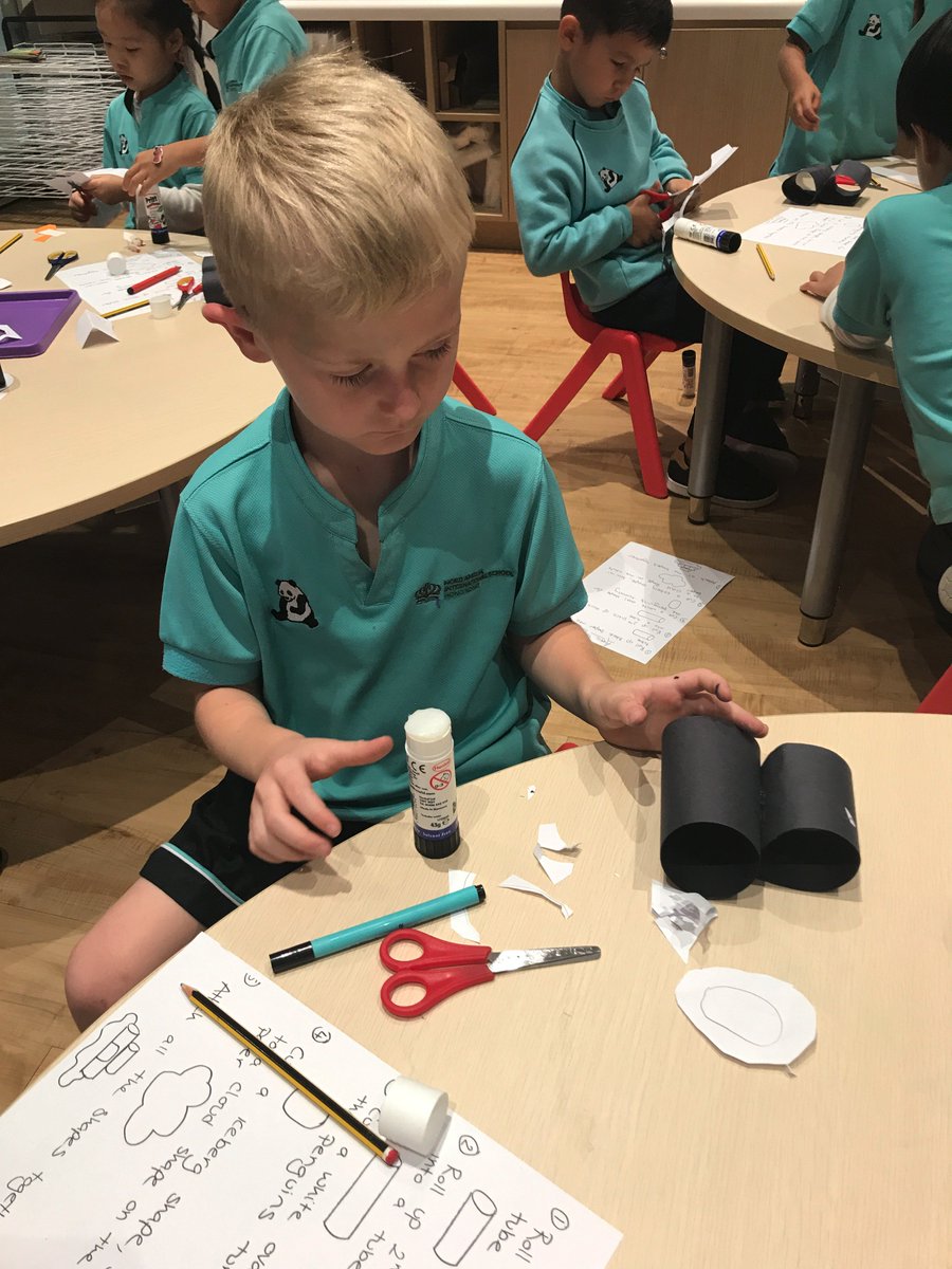 artnaishk's tweet photo. Reception pupils follow an illustrated instruction sheet to create a 3D Arctic penguin. Skills developed include problem solving, reading, thinking, cutting, sticking, rolling and drawing. Be ambitious! @NAISHongKong https://t.co/PlWpFSWSZ4