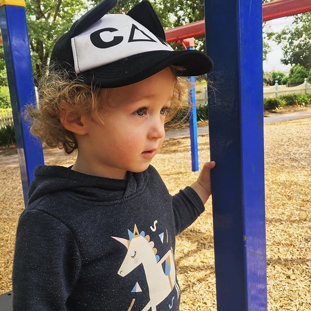 marybolling's tweet photo. The curls get the girls... the trucker hat gets the bogan girls (i.e, the Mama) ๐ #bonaventure #mamasdayoff #parklife #babytruckerhat https://t.co/B67KHho7M8 https://t.co/g2iPaIkWof