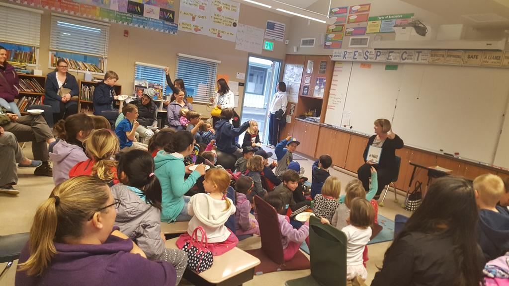 strandwoodel's tweet photo. It's story time with Mrs. Anderson. #bookfair https://t.co/uArm8kLbCO