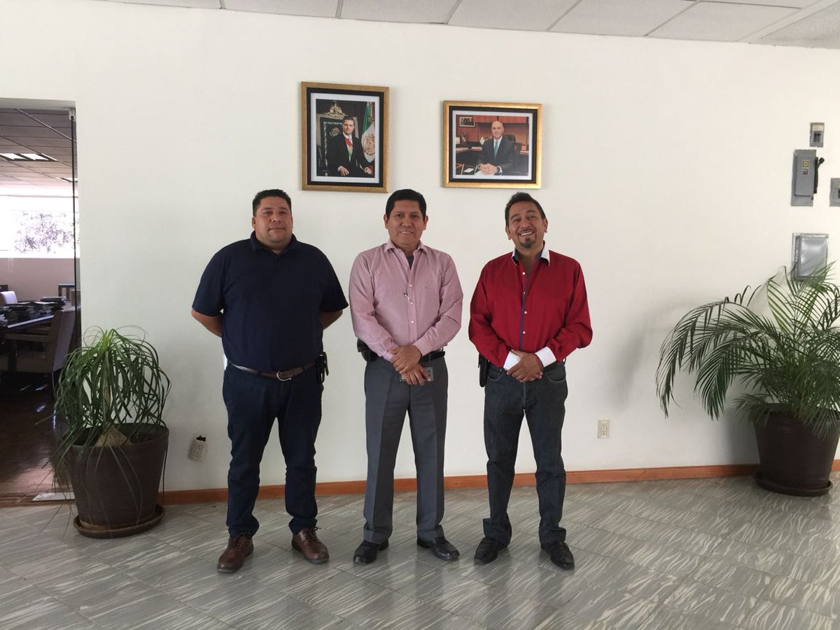 AgroMatch_Gto's tweet photo. Atención personalizada a representantes de las #OrganizacionesSociales de #Guanajuato. En están ocasión Atendi a Miguel Paz y Carlos Medina de la organización #CMPA para revisar avance programas 2018 del programa atención a #PequeñosProductores #FAPPA https://t.co/rtOnITJD1N